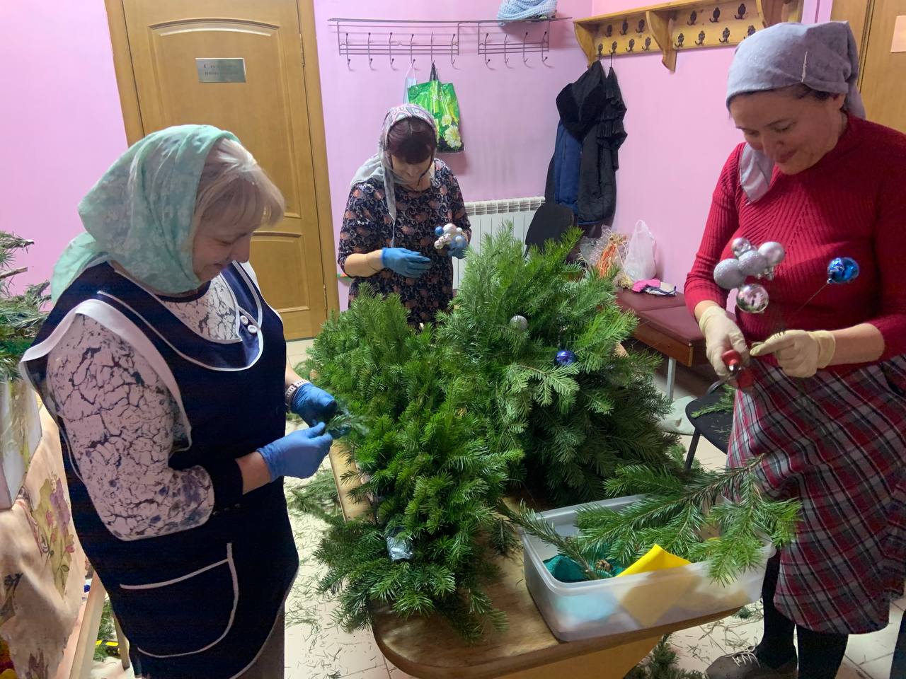 Украшение храма к Рождеству
