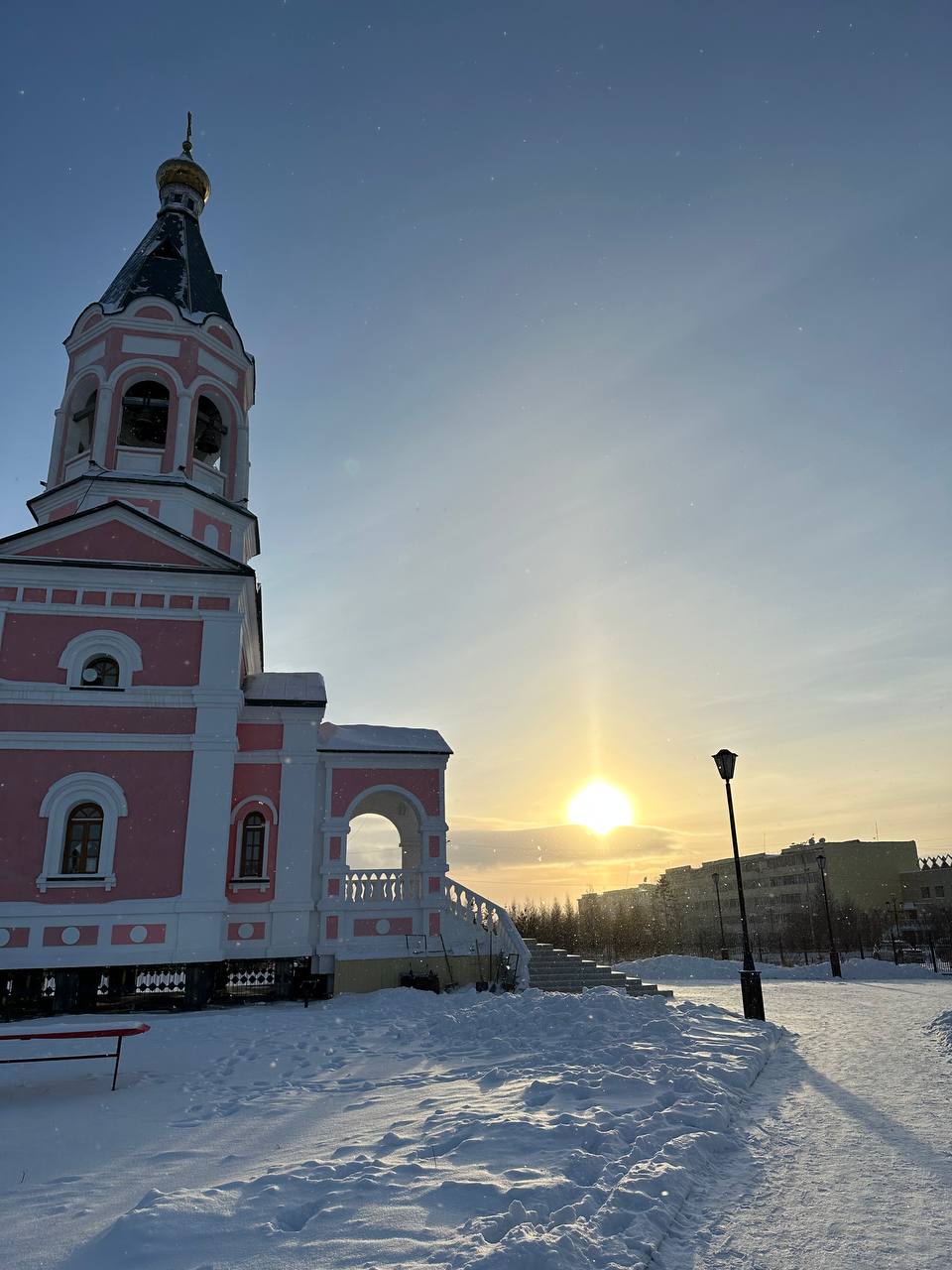 Купола в закатном свете